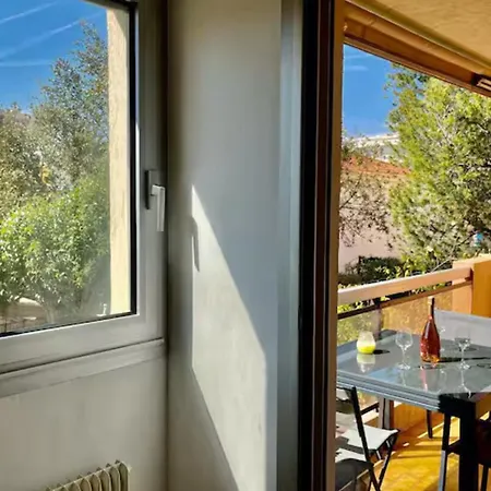 Bright T2 11 Minutes From The Cagnes-sur-Mer
